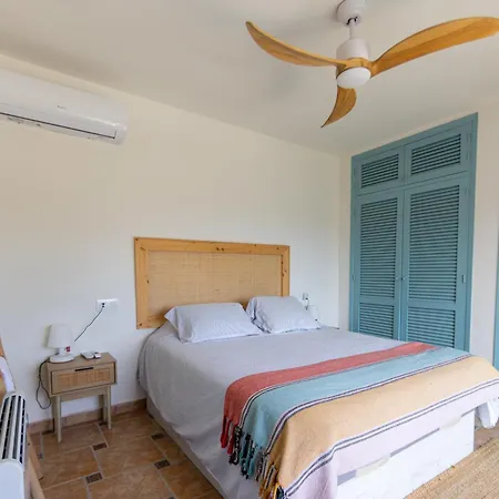 Villa Excelente Mediterranea En *
