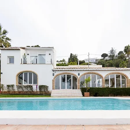 Villa Excelente Mediterranea En *
